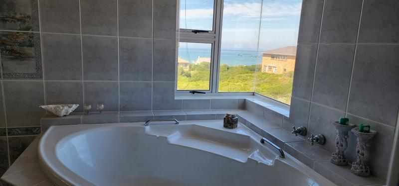 3 Bedroom Property for Sale in Kleinbaai Western Cape